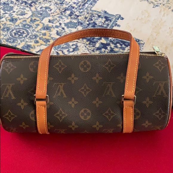 louis vuitton small barrel bag